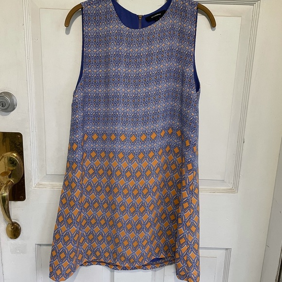 Fun dress! - Picture 6 of 8